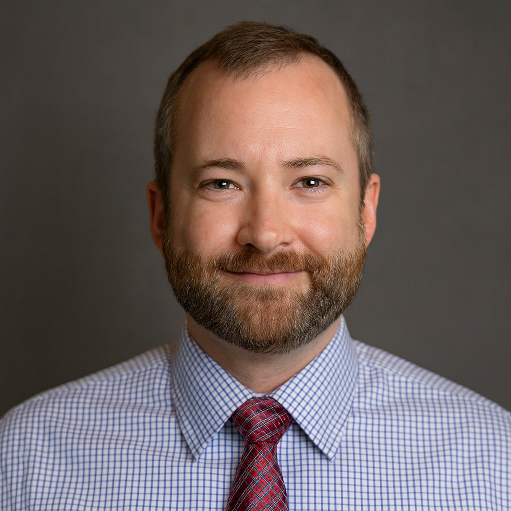 Daniel Morris headshot